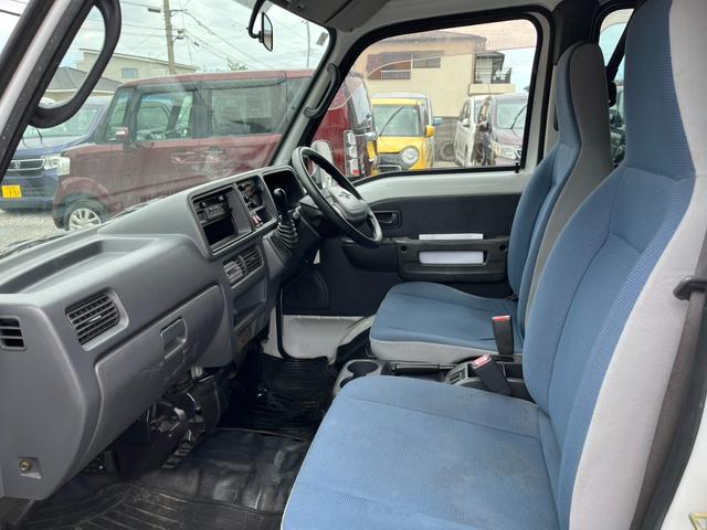 サンバーバン トランスポーター　軽バン　ＡＴ　両側スライドドア　キーレスエントリー　エアコン　パワーウィンドウ　運転席エアバッグ（16枚目）