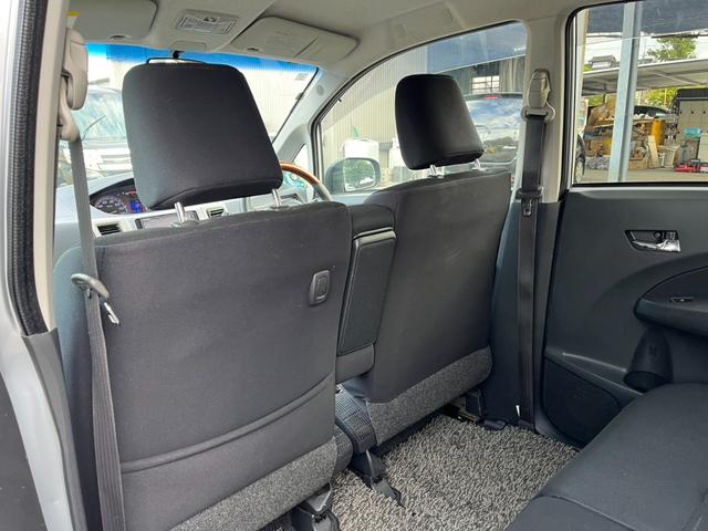 ムーヴ カスタム　ＲＳ　４ＷＤ　ナビ　ＴＶ　オートライト　スマートキー　ベンチシート　ＣＶＴ　盗難防止システム　ＡＢＳ　ＣＤ　ミュージックプレイヤー接続可　アルミホイール　衝突安全ボディ　エアコン（10枚目）
