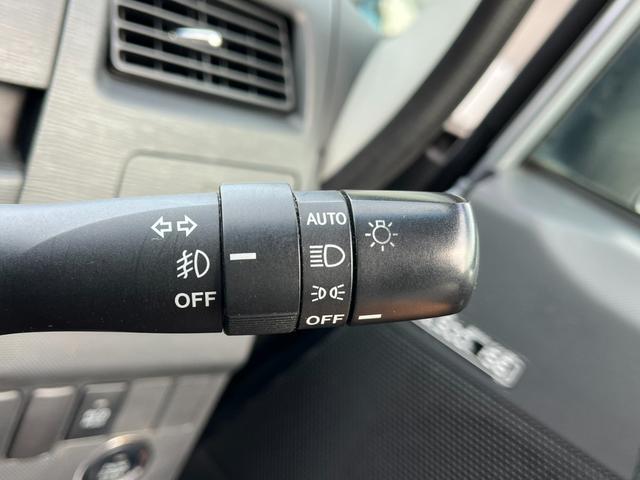 ムーヴ カスタム　ＲＳ　４ＷＤ　ナビ　ＴＶ　オートライト　スマートキー　ベンチシート　ＣＶＴ　盗難防止システム　ＡＢＳ　ＣＤ　ミュージックプレイヤー接続可　アルミホイール　衝突安全ボディ　エアコン（25枚目）