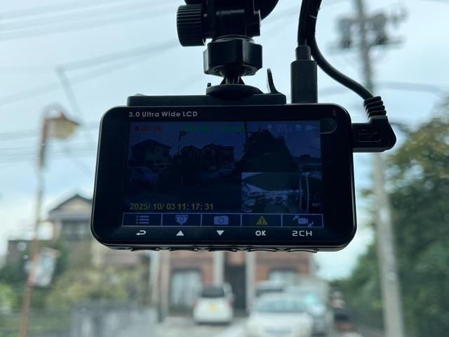 セレナ ハイウェイスター　Ｓエディション　ドライブレコーダー　バックカメラ　ナビ　ＴＶ　オートクルーズコントロール　レーンアシスト　衝突被害軽減システム　両側スライド・片側電動　オートライト　スマートキー　３列シート　ＣＶＴ　アルミホイール（10枚目）