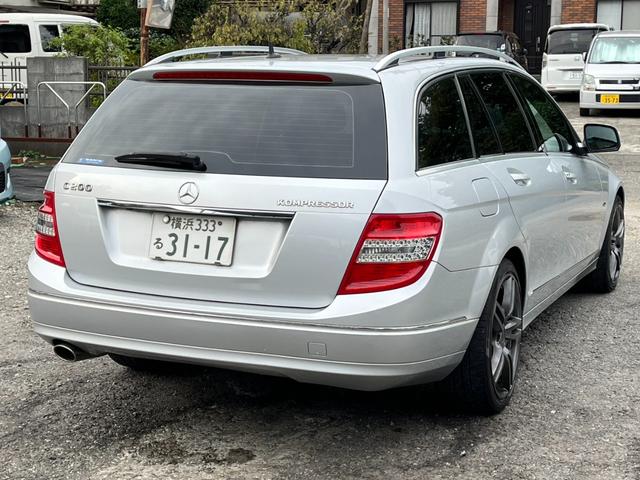 Ｃクラスステーションワゴン Ｃ２００コンプレッサーワゴン　エレガンス　バックカメラ　ナビ　オートクルーズコントロール　アルミホイール　ＨＩＤ　ＡＴ　盗難防止システム　ルーフレール　ＡＢＳ　ＣＤ　エアコン　パワーステアリング　パワーウィンドウ　運転席エアバッグ（16枚目）
