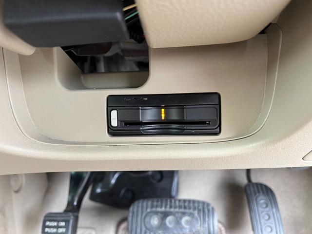 ブルーバードシルフィ ２０Ｍ　ＥＴＣ　ナビ　ＴＶ　オートライト　ＣＶＴ　キーレスエントリー　電動格納ミラー　ＣＤ　ＤＶＤ再生　衝突安全ボディ　ＡＢＳ　エアコン　パワーステアリング　パワーウィンドウ（10枚目）