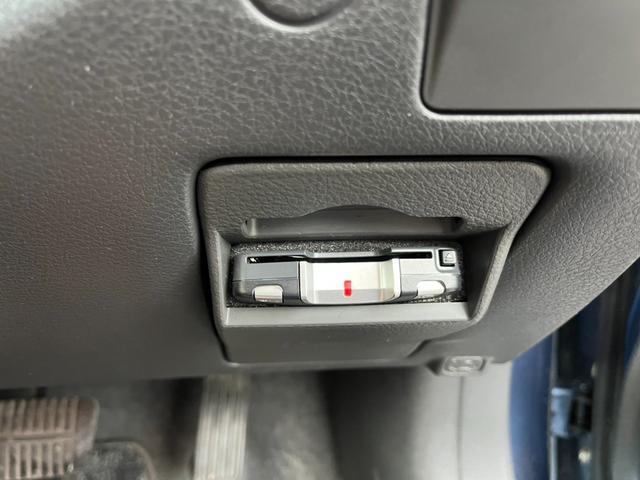 インプレッサ ２０Ｓ　４ＷＤ　ＥＴＣ　ナビ　ＴＶ　アルミホイール　ＡＴ　キーレスエントリー　電動格納ミラー　盗難防止システム　ＣＤ　ＤＶＤ再生　衝突安全ボディ　ＡＢＳ　エアコン　パワーステアリング　パワーウィンドウ（8枚目）