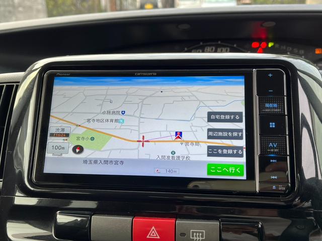 タント カスタムＲＳ　バックカメラ　電動スライドドア　ナビ　ＨＩＤ　スマートキー　アイドリングストップ　ベンチシート　ＣＶＴ　盗難防止システム　ＡＢＳ　アルミホイール　衝突安全ボディ　エアコン（4枚目）