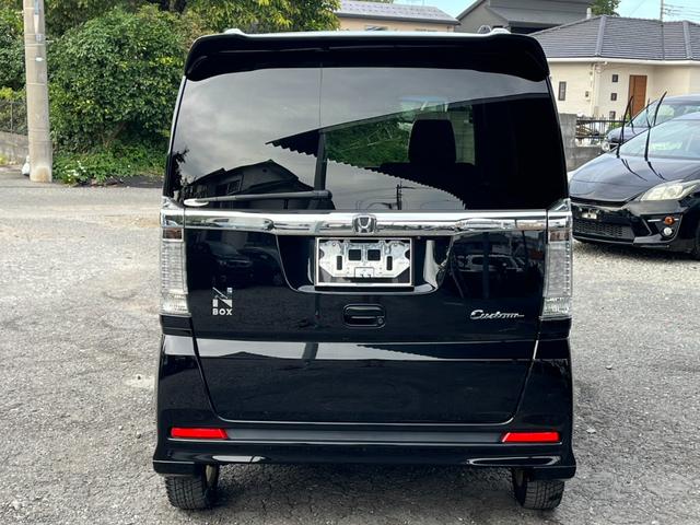 Ｎ－ＢＯＸカスタム Ｇ　ＳＳブラックスタイルパッケージ　４ＷＤ　ＥＴＣ　バックカメラ　両側電動スライドドア　ナビ　ＴＶ　衝突被害軽減システム　オートライト　ＨＩＤ　スマートキー　アイドリングストップ　電動格納ミラー　シートヒーター　ベンチシート　ＣＶＴ（17枚目）