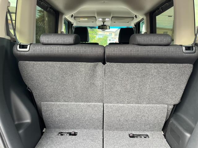 Ｎ－ＢＯＸカスタム Ｇ　ＳＳブラックスタイルパッケージ　４ＷＤ　ＥＴＣ　バックカメラ　両側電動スライドドア　ナビ　ＴＶ　衝突被害軽減システム　オートライト　ＨＩＤ　スマートキー　アイドリングストップ　電動格納ミラー　シートヒーター　ベンチシート　ＣＶＴ（24枚目）