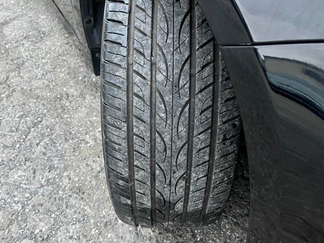 プリウス Ｓツーリングセレクション・Ｇ’ｓ　ＥＴＣ　バックカメラ　ナビ　ＴＶ　アルミホイール　オートライト　ＨＩＤ　ＣＶＴ　電動格納ミラー　盗難防止システム　パワーシート　ＣＤ　ＤＶＤ再生　ＵＳＢ　Ｂｌｕｅｔｏｏｔｈ　衝突安全ボディ　ＡＢＳ（21枚目）
