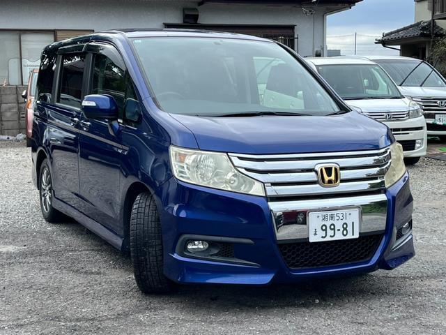 ステップワゴンスパーダ Ｓ　バックカメラ　ナビ　ＴＶ　両側電動スライドドア　オートライト　ＨＩＤ　スマートキー　ＣＶＴ　アルミホイール　ＣＤ　ＤＶＤ再生　盗難防止システム　衝突安全ボディ　ＡＢＳ　エアコン　パワーステアリング（14枚目）