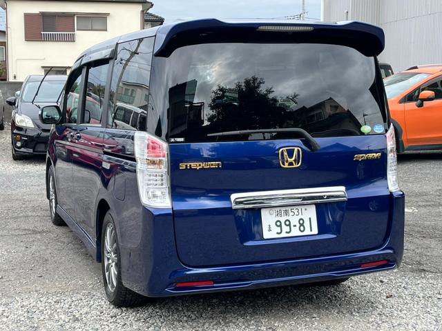 ステップワゴンスパーダ Ｓ　バックカメラ　ナビ　ＴＶ　両側電動スライドドア　オートライト　ＨＩＤ　スマートキー　ＣＶＴ　アルミホイール　ＣＤ　ＤＶＤ再生　盗難防止システム　衝突安全ボディ　ＡＢＳ　エアコン　パワーステアリング（16枚目）