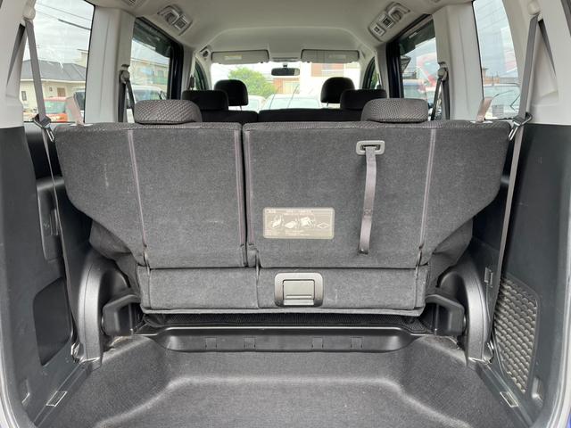 ステップワゴンスパーダ Ｓ　バックカメラ　ナビ　ＴＶ　両側電動スライドドア　オートライト　ＨＩＤ　スマートキー　ＣＶＴ　アルミホイール　ＣＤ　ＤＶＤ再生　盗難防止システム　衝突安全ボディ　ＡＢＳ　エアコン　パワーステアリング（19枚目）