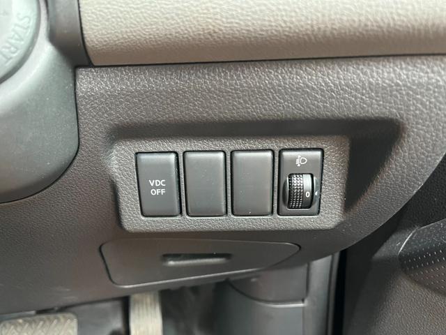 エクストレイル ２０Ｘｔ　４ＷＤ　オートクルーズコントロール　サンルーフ　ナビ　オートライト　アルミホイール　スマートキー　シートヒーター　ＣＶＴ　衝突安全ボディ　ＡＢＳ　ＥＳＣ　エアコン　パワーステアリング　パワーウィンドウ（7枚目）