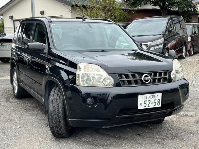 エクストレイル ２０Ｘｔ　４ＷＤ　オートクルーズコントロール　サンルーフ　ナビ　オートライト　アルミホイール　スマートキー　シートヒーター　ＣＶＴ　衝突安全ボディ　ＡＢＳ　ＥＳＣ　エアコン　パワーステアリング　パワーウィンドウ（14枚目）
