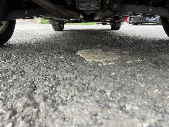 エクストレイル ２０Ｘｔ　４ＷＤ　オートクルーズコントロール　サンルーフ　ナビ　オートライト　アルミホイール　スマートキー　シートヒーター　ＣＶＴ　衝突安全ボディ　ＡＢＳ　ＥＳＣ　エアコン　パワーステアリング　パワーウィンドウ（20枚目）