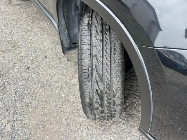 エクストレイル ２０Ｘｔ　４ＷＤ　オートクルーズコントロール　サンルーフ　ナビ　オートライト　アルミホイール　スマートキー　シートヒーター　ＣＶＴ　衝突安全ボディ　ＡＢＳ　ＥＳＣ　エアコン　パワーステアリング　パワーウィンドウ（21枚目）