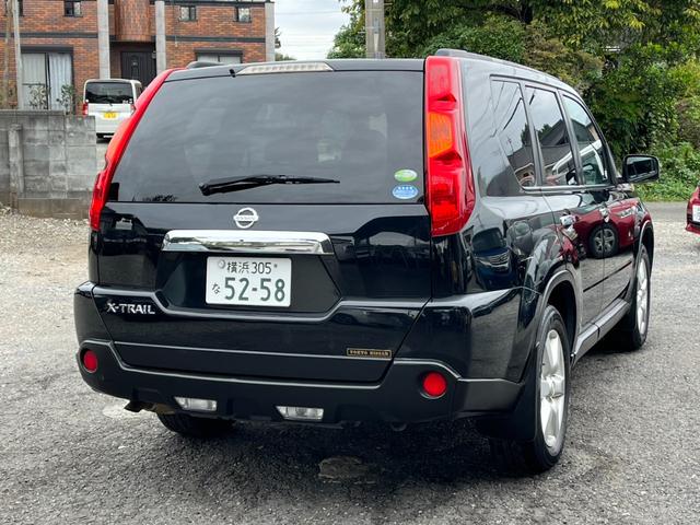 エクストレイル ２０Ｘｔ　４ＷＤ　オートクルーズコントロール　サンルーフ　ナビ　オートライト　アルミホイール　スマートキー　シートヒーター　ＣＶＴ　衝突安全ボディ　ＡＢＳ　ＥＳＣ　エアコン　パワーステアリング　パワーウィンドウ（22枚目）