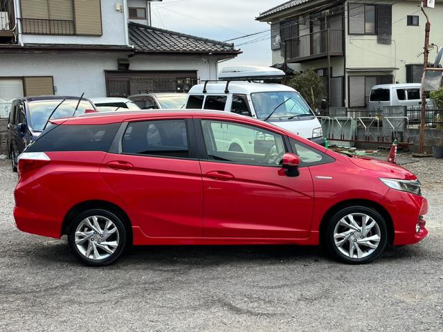 シャトル ハイブリッドＺ　４ＷＤ　ナビ　ＴＶ　オートクルーズコントロール　衝突被害軽減システム　アルミホイール　オートライト　ＬＥＤヘッドランプ　スマートキー　アイドリングストップ（16枚目）