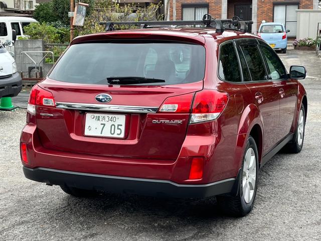 レガシィアウトバック ２．５ｉ　Ｌパッケージ　４ＷＤ　ドライブレコーダー　ＥＴＣ　バックカメラ　サンルーフ　ナビ　ＴＶ　オートライト　ＨＩＤ　アルミホイール　スマートキー　電動格納ミラー　ＣＶＴ　盗難防止システム　衝突安全ボディ（17枚目）