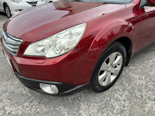 レガシィアウトバック ２．５ｉ　Ｌパッケージ　４ＷＤ　ドライブレコーダー　ＥＴＣ　バックカメラ　サンルーフ　ナビ　ＴＶ　オートライト　ＨＩＤ　アルミホイール　スマートキー　電動格納ミラー　ＣＶＴ　盗難防止システム　衝突安全ボディ（22枚目）