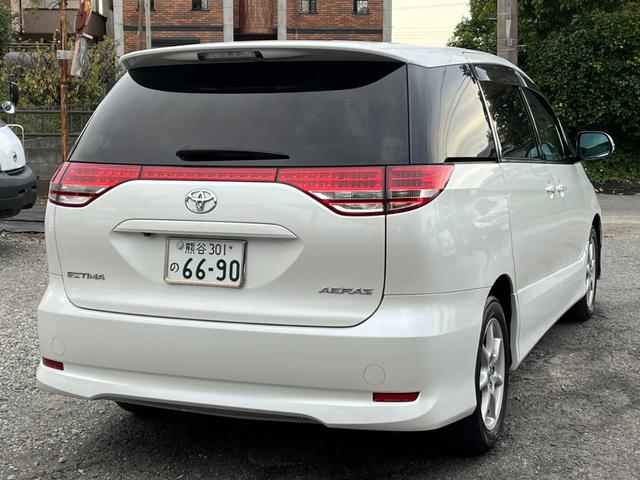 エスティマ ２．４アエラス　Ｇエディション　４ＷＤ　ＥＴＣ　バックカメラ　ナビ　両側電動スライドドア　オートライト　ＨＩＤ　スマートキー　３列シート　フルフラット　ウォークスルー　オットマン　ＣＶＴ　アルミホイール　ＣＤ（17枚目）