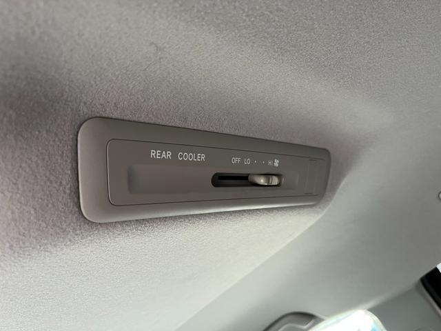 エスティマ アエラス　バックカメラ　ナビ　ＴＶ　オートクルーズコントロール　両側電動スライドドア　オートライト　ＨＩＤ　スマートキー　電動格納ミラー　ＣＶＴ　アルミホイール　ＣＤ　ＵＳＢ　ミュージックプレイヤー接続可（25枚目）