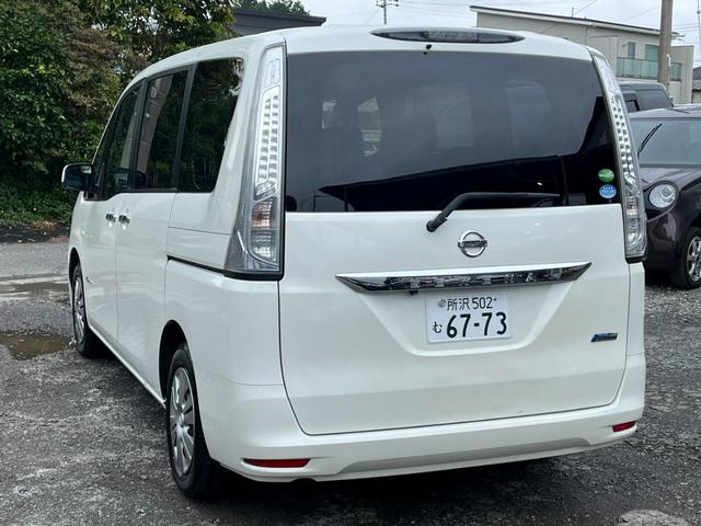 セレナ ２０Ｘ　Ｓ－ハイブリッド　バックカメラ　ナビ　ＴＶ　オートクルーズコントロール　両側電動スライドドア　オートライト　スマートキー　アイドリングストップ　３列シート　ＣＶＴ　ＤＶＤ再生　ＵＳＢ　ミュージックプレイヤー接続可（18枚目）