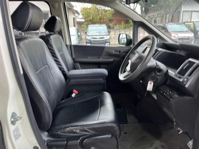 ステップワゴン G Lパッケージ バックカメラ ナビ TV 両側電動スライドドア キーレスエントリー 3列シート CVT アルミホイール CD USB 盗難防止システム 衝突安全ボディ ABS エアコン(11枚目)