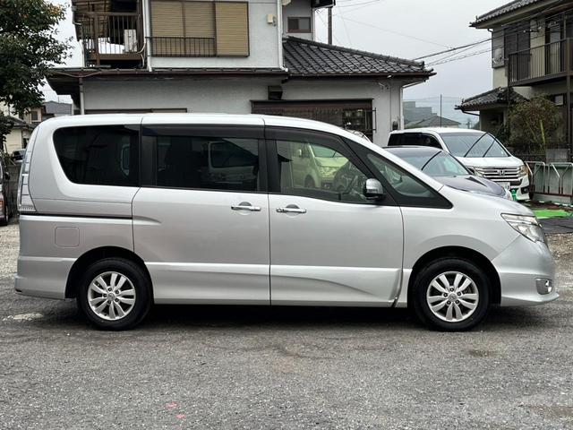 セレナ ハイウェイスター Sエディション 4WD バックカメラ ナビ TV オートクルーズコントロール 衝突被害軽減システム 両側スライド・片側電動 オートライト スマートキー 3列シート CVT アルミホイール CD USB(15枚目)