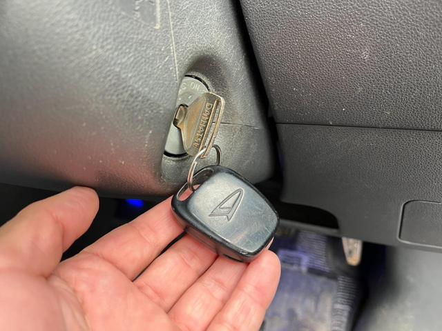 この度は当店のお車をご覧になっていただき、誠にありがとうございます。ぜひじっくりとご検討下さい。気軽にお問合せ・お見積りお待ちしております。