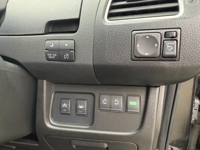 セレナ ハイウェイスターＳ－ＨＶアドバンスドセーフティパック　全周囲カメラ　クリアランスソナー　オートクルーズコントロール　レーンアシスト　衝突被害軽減システム　両側電動スライドドア　スマートキー　アイドリングストップ　電動格納ミラー　３列シート　ウォークスルー（4枚目）