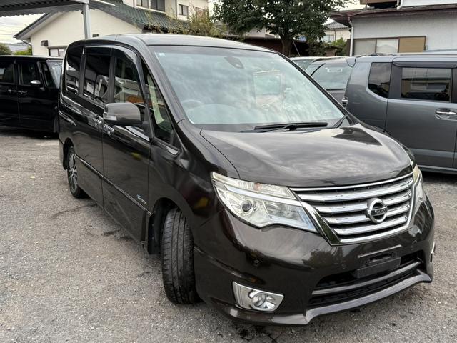 セレナ ハイウェイスターＳ－ＨＶアドバンスドセーフティパック　全周囲カメラ　クリアランスソナー　オートクルーズコントロール　レーンアシスト　衝突被害軽減システム　両側電動スライドドア　スマートキー　アイドリングストップ　電動格納ミラー　３列シート　ウォークスルー（14枚目）