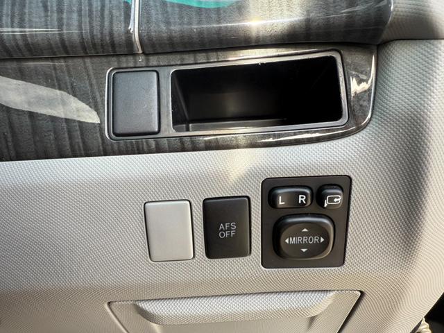 エスティマ アエラス Sパッケージ ETC バックカメラ ナビ TV 両側電動スライドドア HID スマートキー 電動格納ミラー 後席モニター 3列シート ウォークスルー CVT アルミホイール CD DVD再生(8枚目)