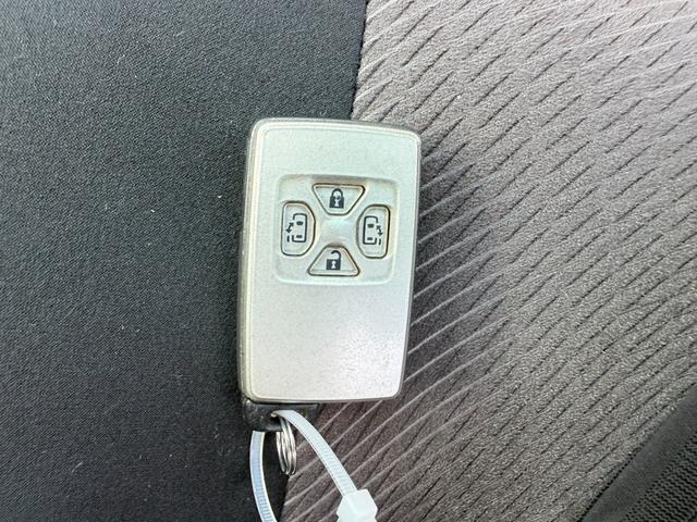 エスティマ アエラス Sパッケージ ETC バックカメラ ナビ TV 両側電動スライドドア HID スマートキー 電動格納ミラー 後席モニター 3列シート ウォークスルー CVT アルミホイール CD DVD再生(12枚目)