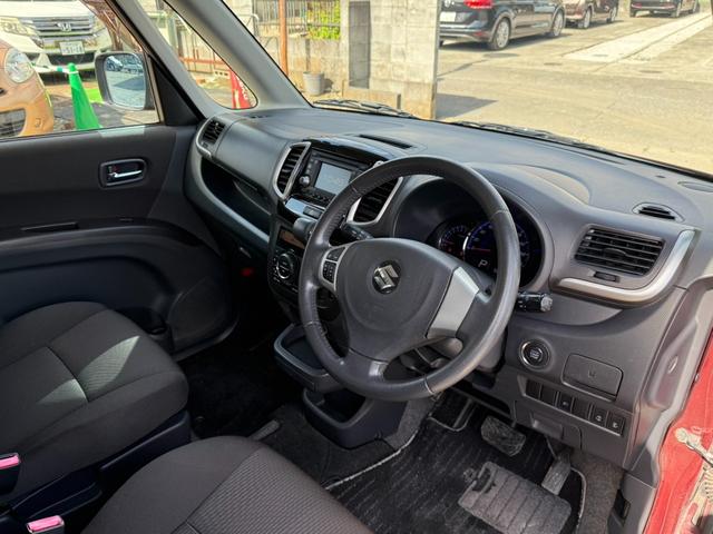 ソリオ S バックカメラ 両側電動スライドドア HID スマートキー CVT アルミホイール CD ミュージックプレイヤー接続可 盗難防止システム 衝突安全ボディ ABS エアコン パワーステアリング(3枚目)