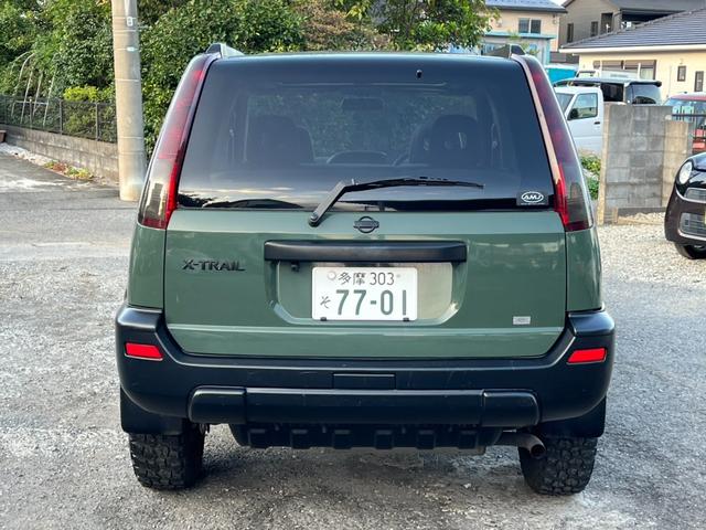エクストレイル Ｓｔ　４ＷＤ　ＥＴＣ　サンルーフ　ナビ　ＨＩＤ　アルミホイール　キーレスエントリー　ＡＴ　衝突安全ボディ　ＡＢＳ　エアコン　パワーステアリング　パワーウィンドウ（16枚目）