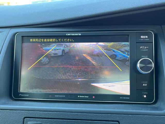 アイシス プラタナ　Ｖセレクション　４ＷＤ　バックカメラ　ナビ　ＴＶ　両側電動スライドドア　オートライト　ＨＩＤ　スマートキー　３列シート　ＣＶＴ　アルミホイール　ＣＤ　ＵＳＢ（5枚目）