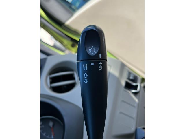 ミラ Xリミテッド ER キーレスエントリー CVT 盗難防止システム ABS CD MD ミュージックプレイヤー接続可 衝突安全ボディ エアコン パワーステアリング パワーウィンドウ(6枚目)