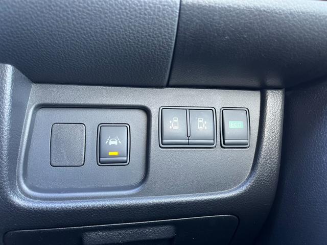 セレナ ハイウェイスターG S-ハイブリッド バックカメラ ナビ TV オートクルーズコントロール 衝突被害軽減システム 両側電動スライドドア オートライト スマートキー 電動格納ミラー 3列シート CVT アルミホイール USB(8枚目)