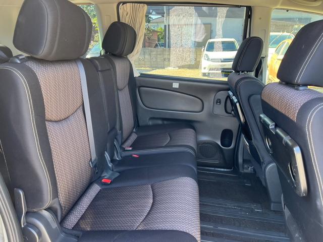 セレナ ハイウェイスターG S-ハイブリッド バックカメラ ナビ TV オートクルーズコントロール 衝突被害軽減システム 両側電動スライドドア オートライト スマートキー 電動格納ミラー 3列シート CVT アルミホイール USB(12枚目)