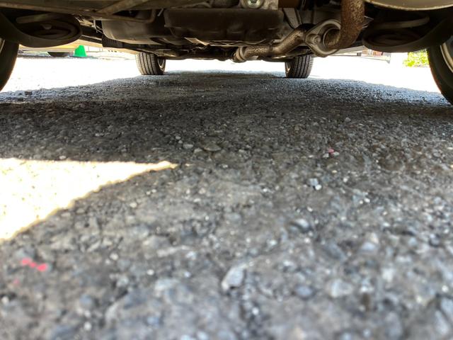 アイシス プラタナ　４ＷＤ　バックカメラ　ナビ　ＴＶ　両側スライド・片側電動　オートライト　ＨＩＤ　スマートキー　３列シート　ＣＶＴ　アルミホイール　ＣＤ　ＤＶＤ再生　ミュージックプレイヤー接続可　盗難防止システム（30枚目）
