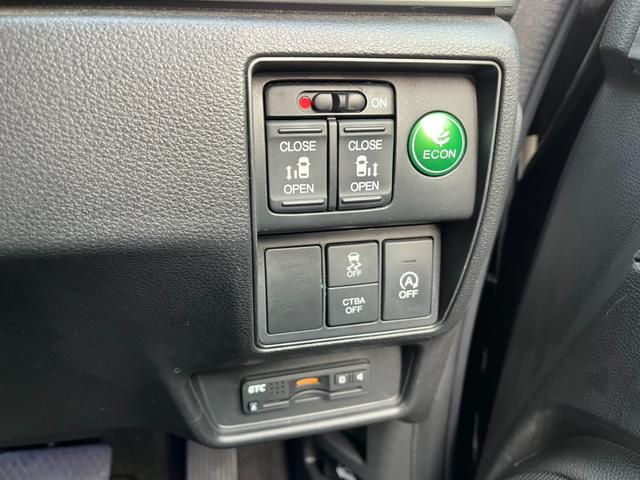 オデッセイ アブソルート ETC バックカメラ ナビ TV オートクルーズコントロール 衝突被害軽減システム 両側電動スライドドア オートライト LEDヘッドランプ スマートキー アイドリングストップ(6枚目)