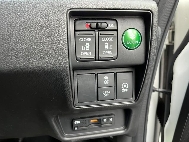 オデッセイ G・エアロパッケージ ETC バックカメラ ナビ TV オートクルーズコントロール 衝突被害軽減システム 両側電動スライドドア オートライト スマートキー アイドリングストップ 3列シート CVT アルミホイール CD(10枚目)