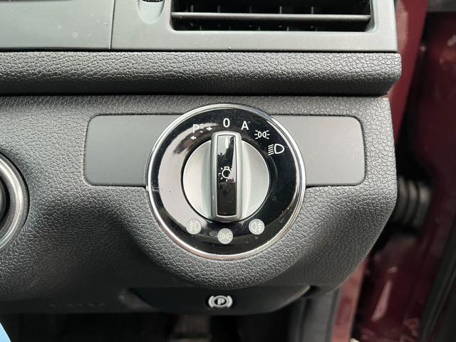 Cクラスステーションワゴン C200コンプレッサーステーションワゴン バックカメラ ナビ TV オートクルーズコントロール アルミホイール キーレスエントリー AT 盗難防止システム ルーフレール ABS エアコン パワーステアリング パワーウィンドウ(8枚目)