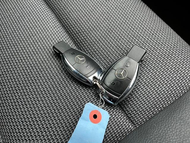 Cクラスステーションワゴン C200コンプレッサーステーションワゴン バックカメラ ナビ TV オートクルーズコントロール アルミホイール キーレスエントリー AT 盗難防止システム ルーフレール ABS エアコン パワーステアリング パワーウィンドウ(10枚目)