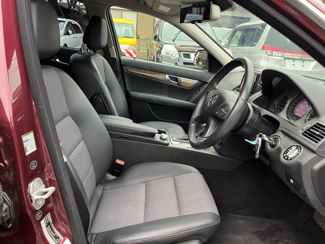 Cクラスステーションワゴン C200コンプレッサーステーションワゴン バックカメラ ナビ TV オートクルーズコントロール アルミホイール キーレスエントリー AT 盗難防止システム ルーフレール ABS エアコン パワーステアリング パワーウィンドウ(11枚目)