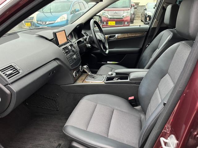 Cクラスステーションワゴン C200コンプレッサーステーションワゴン バックカメラ ナビ TV オートクルーズコントロール アルミホイール キーレスエントリー AT 盗難防止システム ルーフレール ABS エアコン パワーステアリング パワーウィンドウ(12枚目)