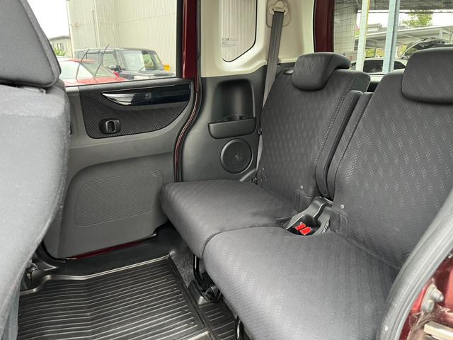 Ｎ－ＢＯＸカスタム Ｇ　ターボＳＳパッケージ　４ＷＤ　バックカメラ　両側電動スライドドア　ナビ　ＴＶ　オートクルーズコントロール　オートライト　ＨＩＤ　スマートキー　アイドリングストップ　ベンチシート　ＣＶＴ　盗難防止システム　ＡＢＳ　ＥＳＣ（11枚目）