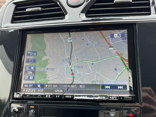 セレナ ライダー　ブラックライン　Ｓ－ハイブリッド　バックカメラ　ナビ　ＴＶ　オートクルーズコントロール　両側電動スライドドア　オートライト　ＨＩＤ　スマートキー　後席モニター　３列シート　ウォークスルー　ＣＶＴ　アルミホイール　ＣＤ　ＤＶＤ再生（3枚目）