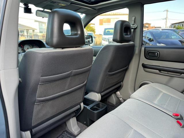 エクストレイル Ｘ　４ＷＤ　バックカメラ　サンルーフ　ナビ　ＴＶ　キーレスエントリー　ＡＴ　衝突安全ボディ　ＣＤ　ＵＳＢ　ミュージックプレイヤー接続可　Ｂｌｕｅｔｏｏｔｈ　ＡＢＳ　エアコン（26枚目）