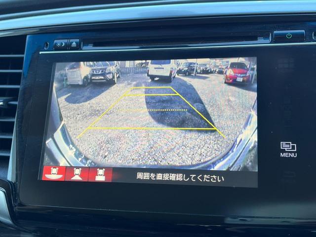 オデッセイ アブソルート 4WD ETC バックカメラ ナビ オートクルーズコントロール 衝突被害軽減システム 両側電動スライドドア オートライト LEDヘッドランプ スマートキー アイドリングストップ 3列シート CVT(5枚目)