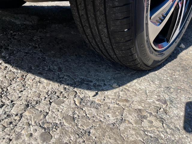 オデッセイ アブソルート 4WD ETC バックカメラ ナビ オートクルーズコントロール 衝突被害軽減システム 両側電動スライドドア オートライト LEDヘッドランプ スマートキー アイドリングストップ 3列シート CVT(30枚目)